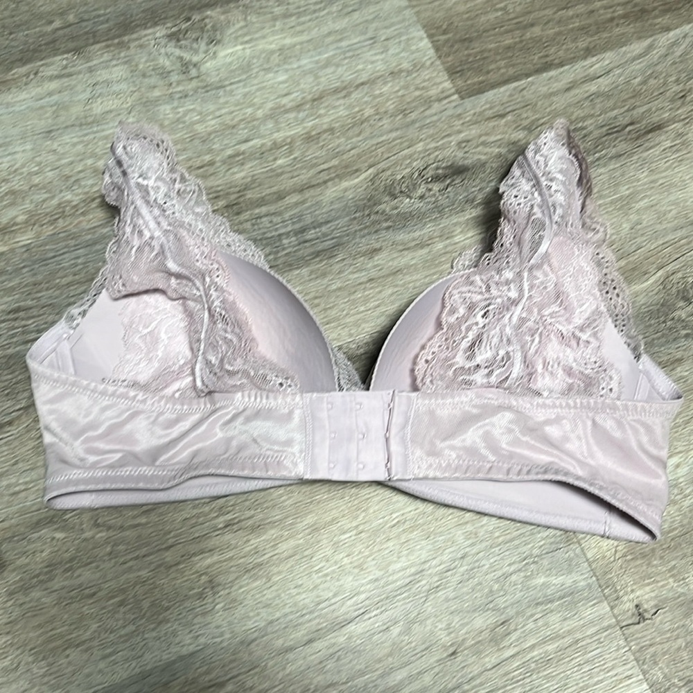 Understance Uplift Wireless Plunge Lace Bra - Pale Mauve - Picture 2 of 3